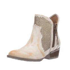Circle G By Corral Ladies Camel White Studs Shortie Ankle Boots Q0126 -Saddle Up Gear Q0126B