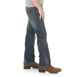 Wrangler Retro Boy's Slim Straight Bozeman Jeans 88BWZBZ -Saddle Up Gear ww re 88BWZBZ hr 3 2048x2048 e3d177e4 4025 440e b420 d63e5ada3b76